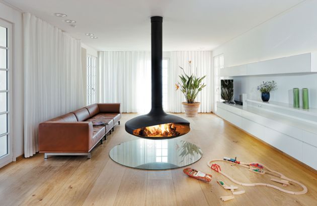 central designer fireplace Gyrofocus